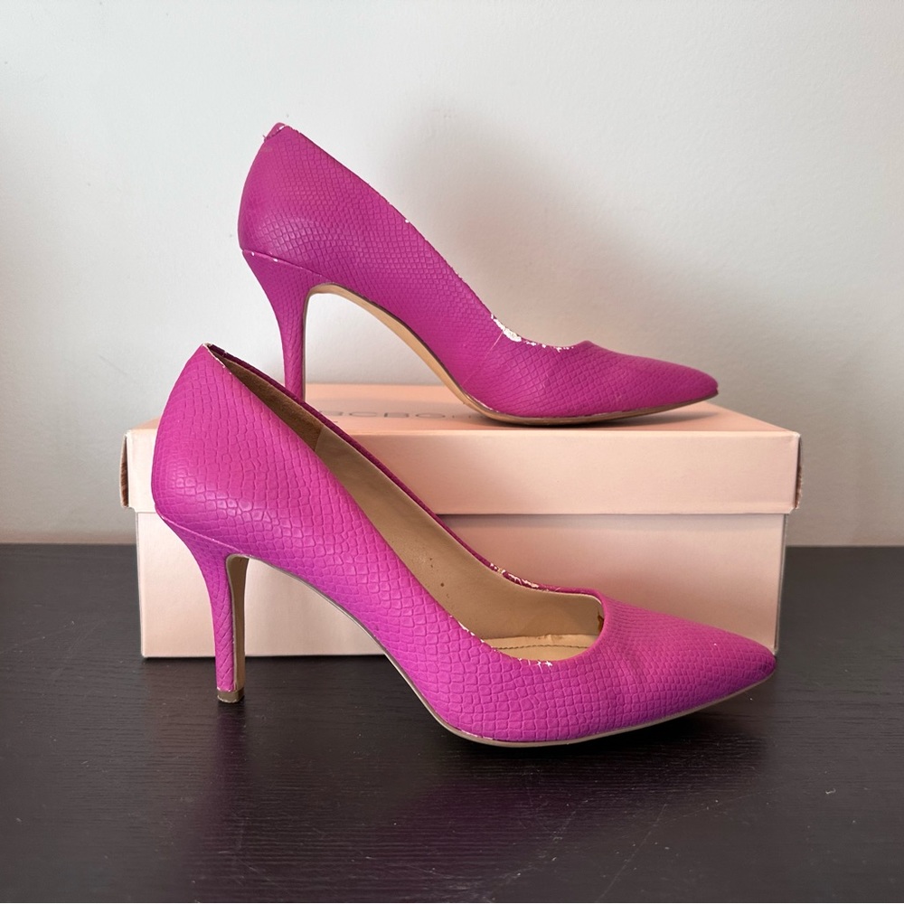 BCBG Twilight Magenta pumps (Size 6.5)